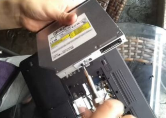 电脑光驱维修